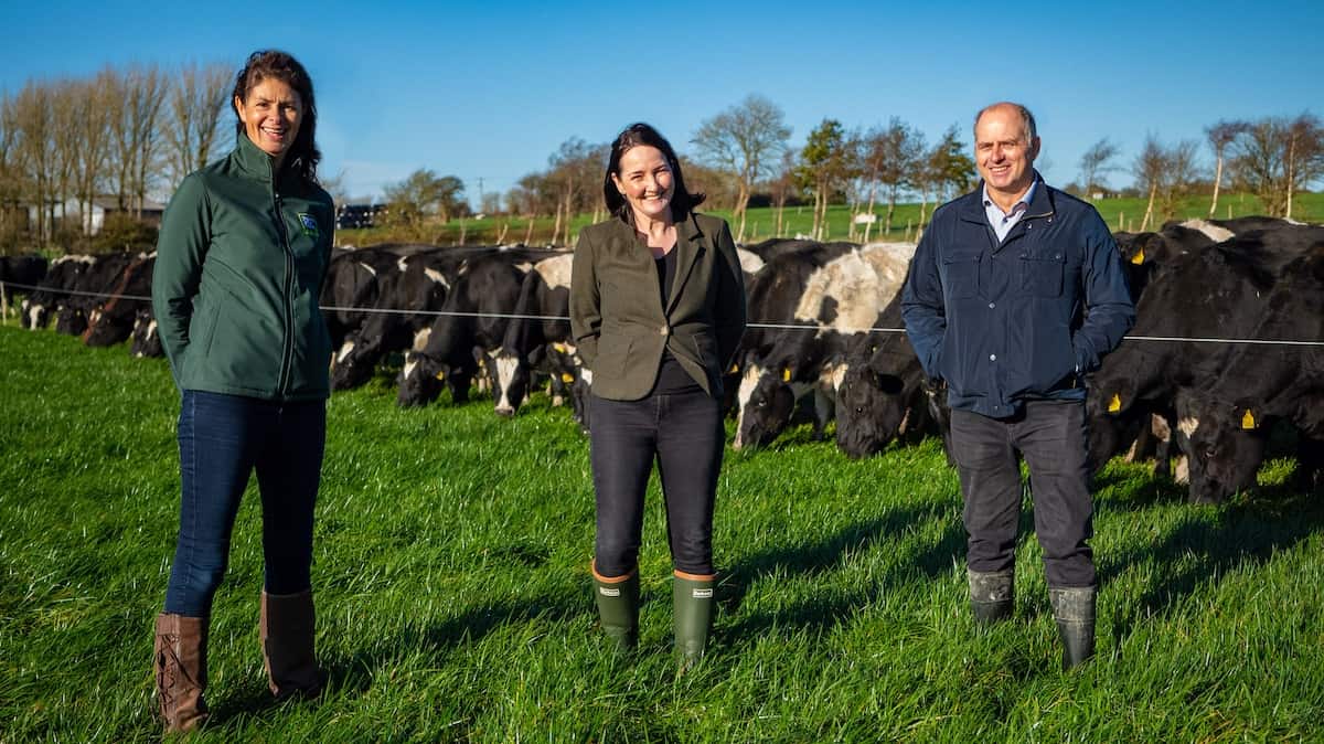 EMF Spokesperson & CEO of the NDC Zoe Kavanagh and dairy farmers Yvonne & Austin Connelly